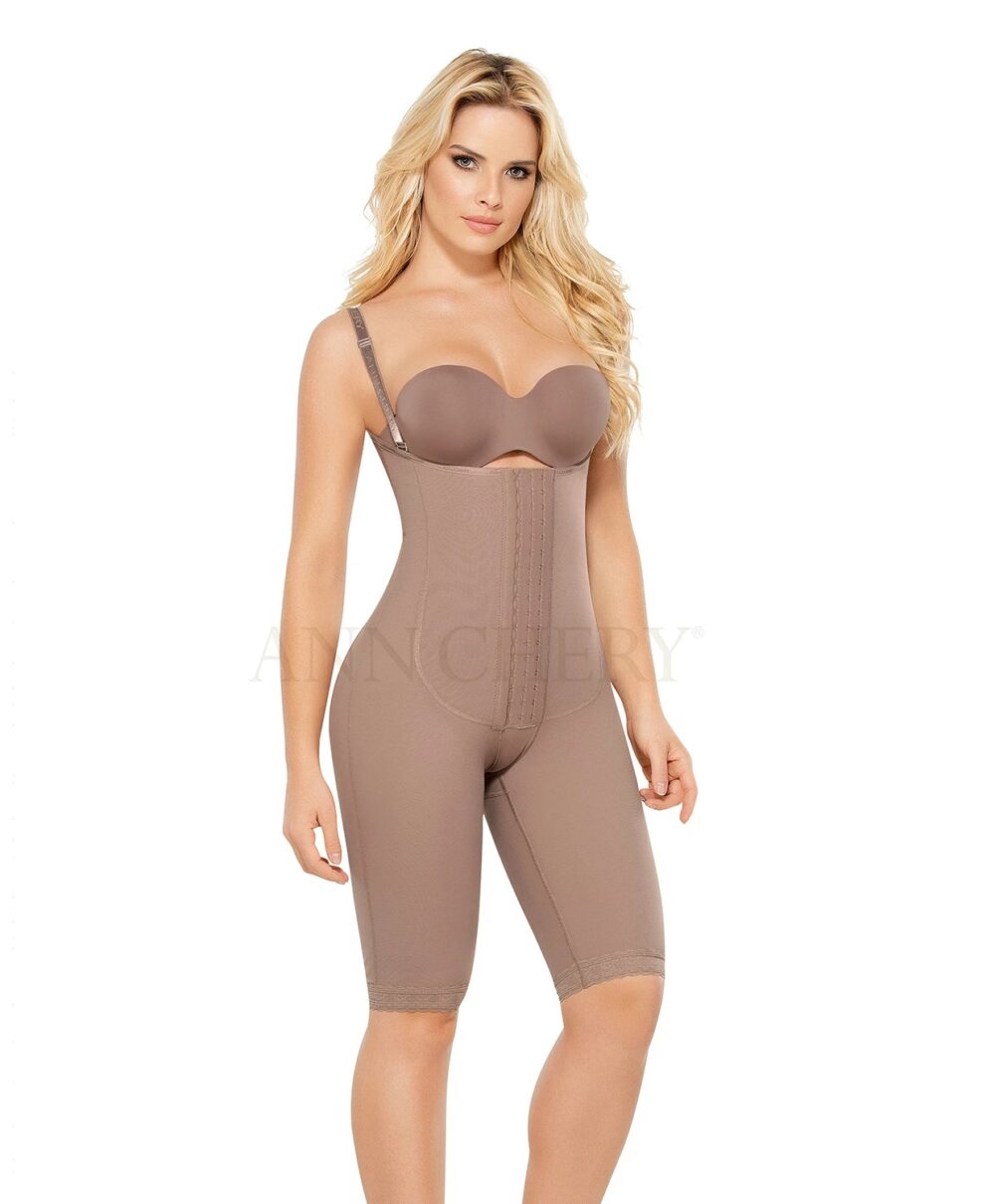 Isabella Body c/Pernas Comfort